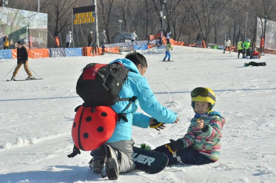 百度地图：管家婆精准资料免费大全-快上车！长春至庙香山滑雪直通车专线今日开通！