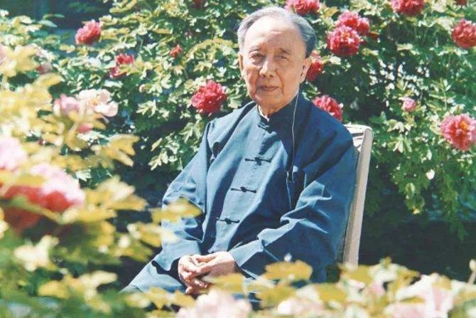 1948：郭沫若当选院士始末