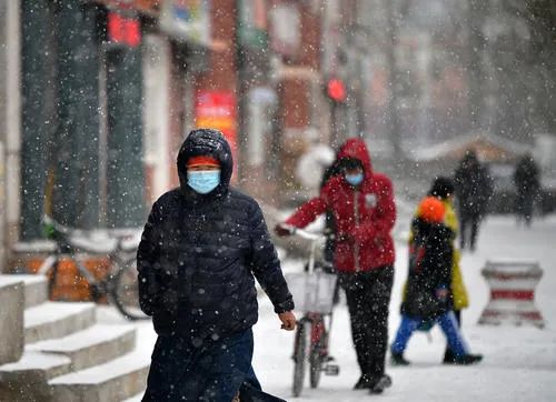 冷҈空҈气҈动҈真҈格҈了҈！今天起，呼和浩特将迎雨雪+降温！