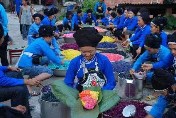 人民日报报道屏边壮家人的小康生活，细节超暖！