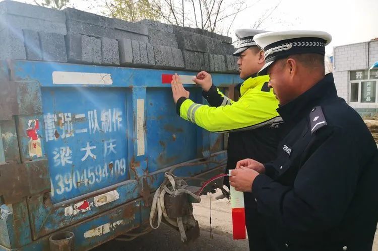 三打两控一遏制 - 大庆交警聚焦“减量控大”目标 营造平安交通环境